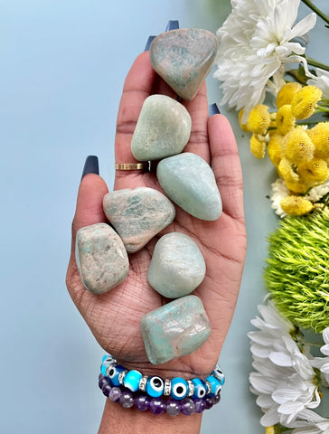 Amazonite is resonates with the Throat Chakra. It helps us speak our truths and not feel bad about it.  Its soothing color reminds us to experience peace, tranquility, understanding, and forgiveness. Amazonite calms a stressful day.