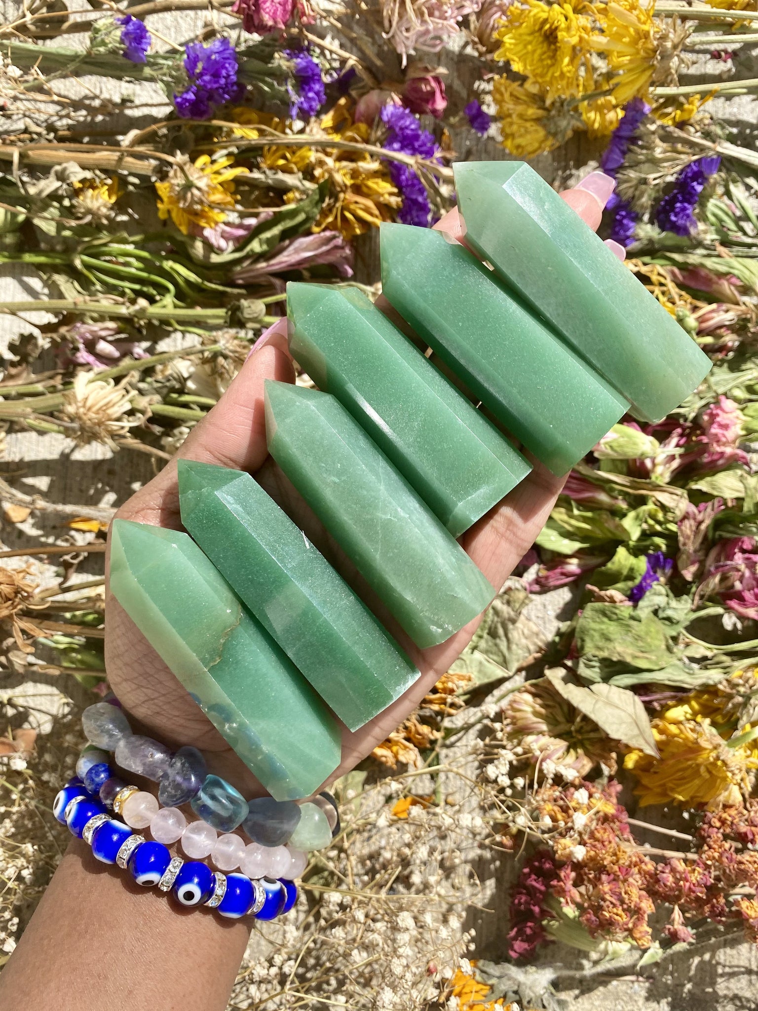 Green Aventurine resonates with the Heart Chakra. It helps us to see beyond unhealthy thoughts to love ourselves and others. Self-love brings us into tune with our divine purposes. It helps to open up our heart chakras to love. Shop Green Aventurine Tower.