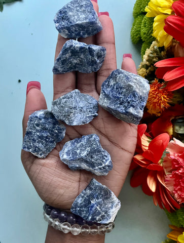 Sodalite aids in tranquility and peace. When we experience trouble detaching from the past or a bad experience, sodalite helps us to find peace.  Sodalite also helps with creativity and communication, activating the throat chakra. It enhances communication and self-expression and encourages openness and ease in social situations.